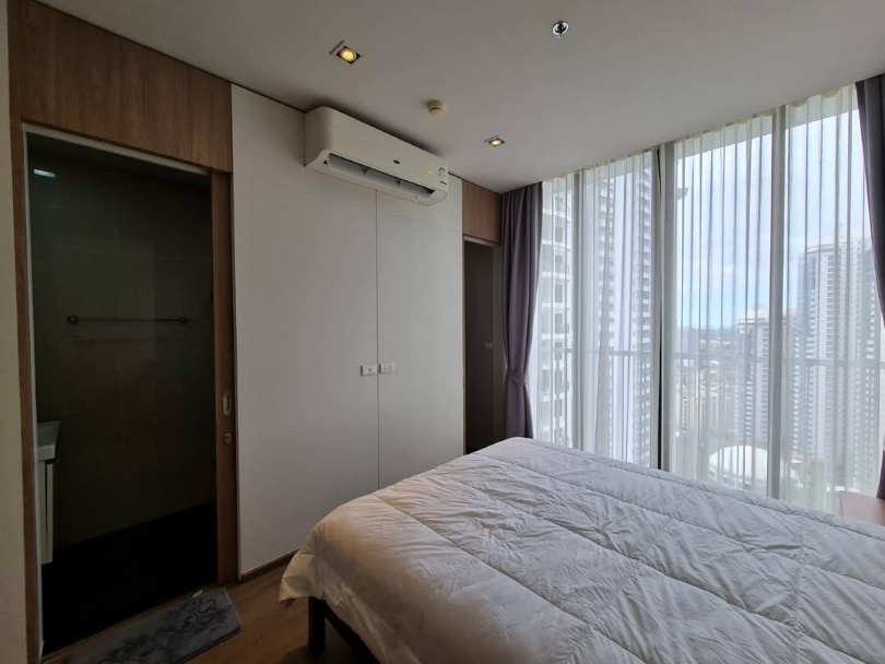 Park origin Phrompong