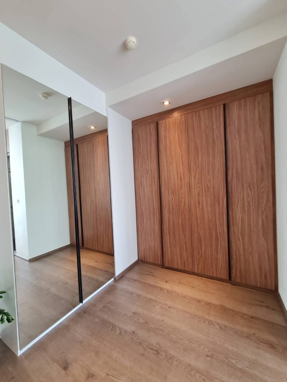 Park origin Phrompong