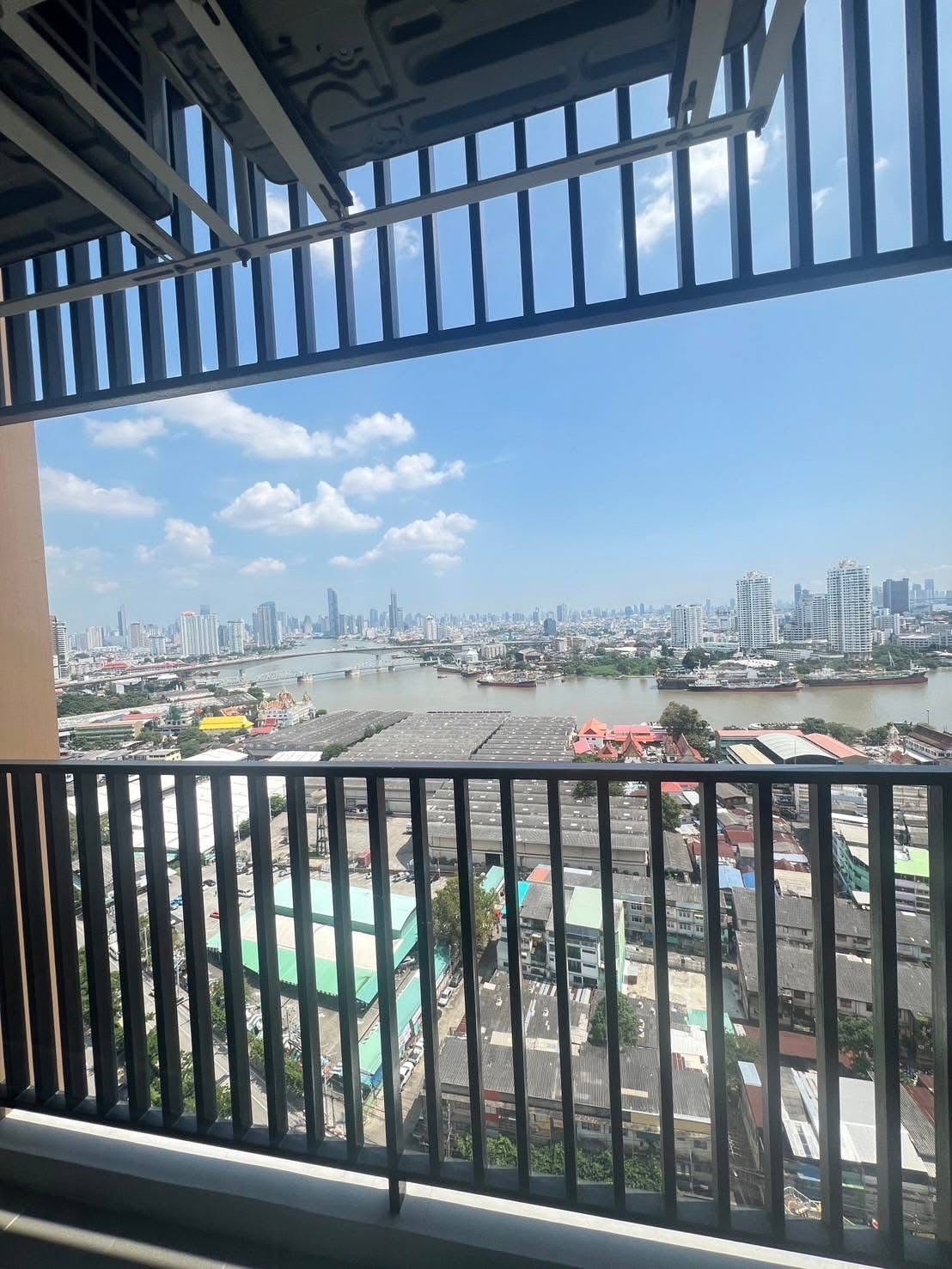 Niche Mono charoennakhon