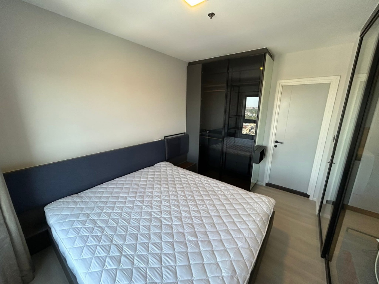 The Key MRT Phetkasem