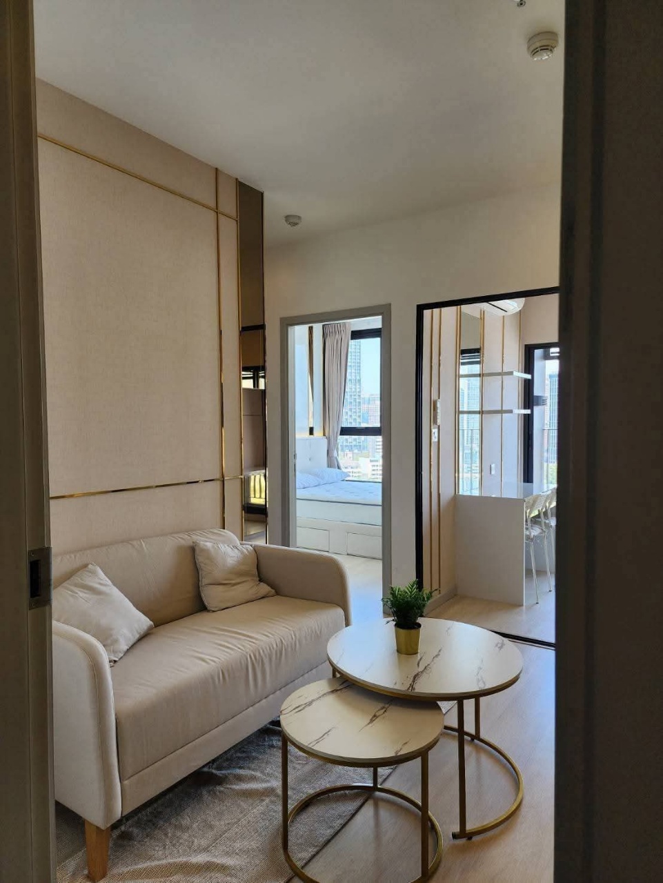 Knightsbridge Prime Sathorn