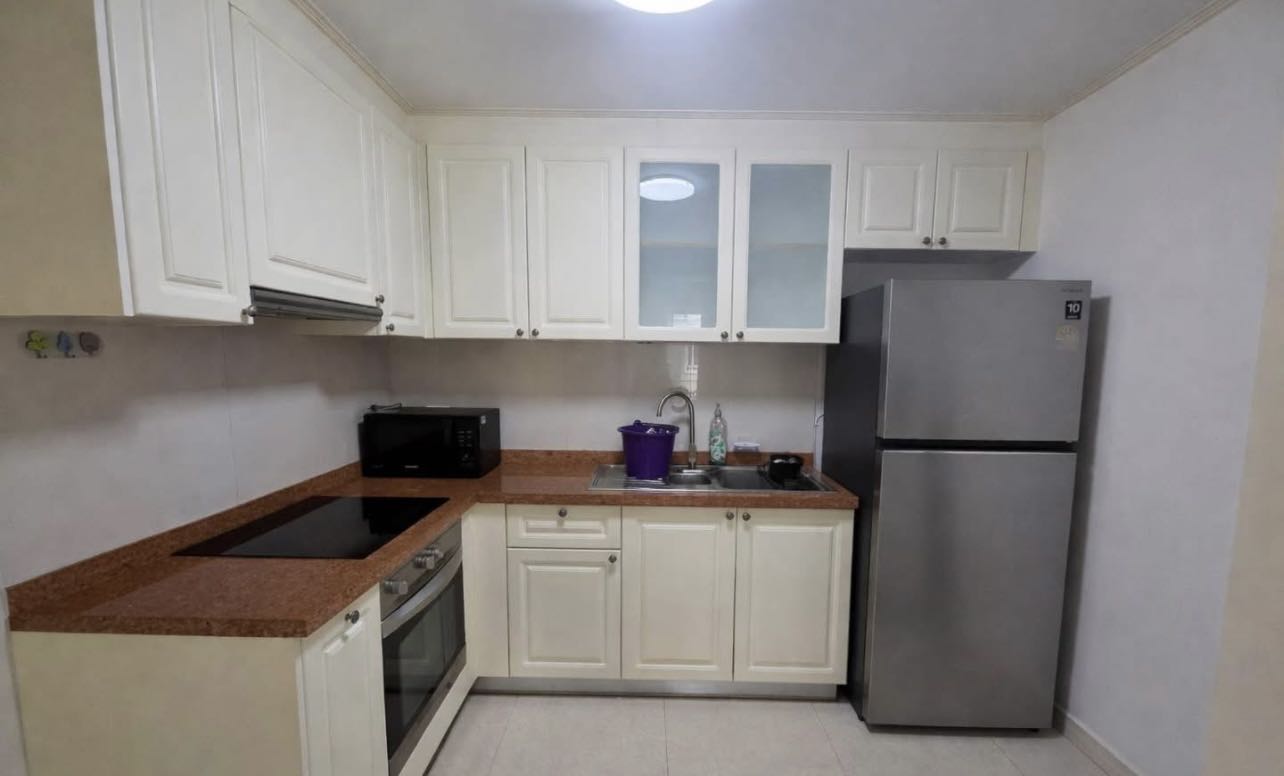 La Vie En Rose (Thonglor铜锣公寓）