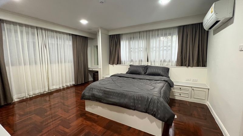 M Towers Sukhumvit 35