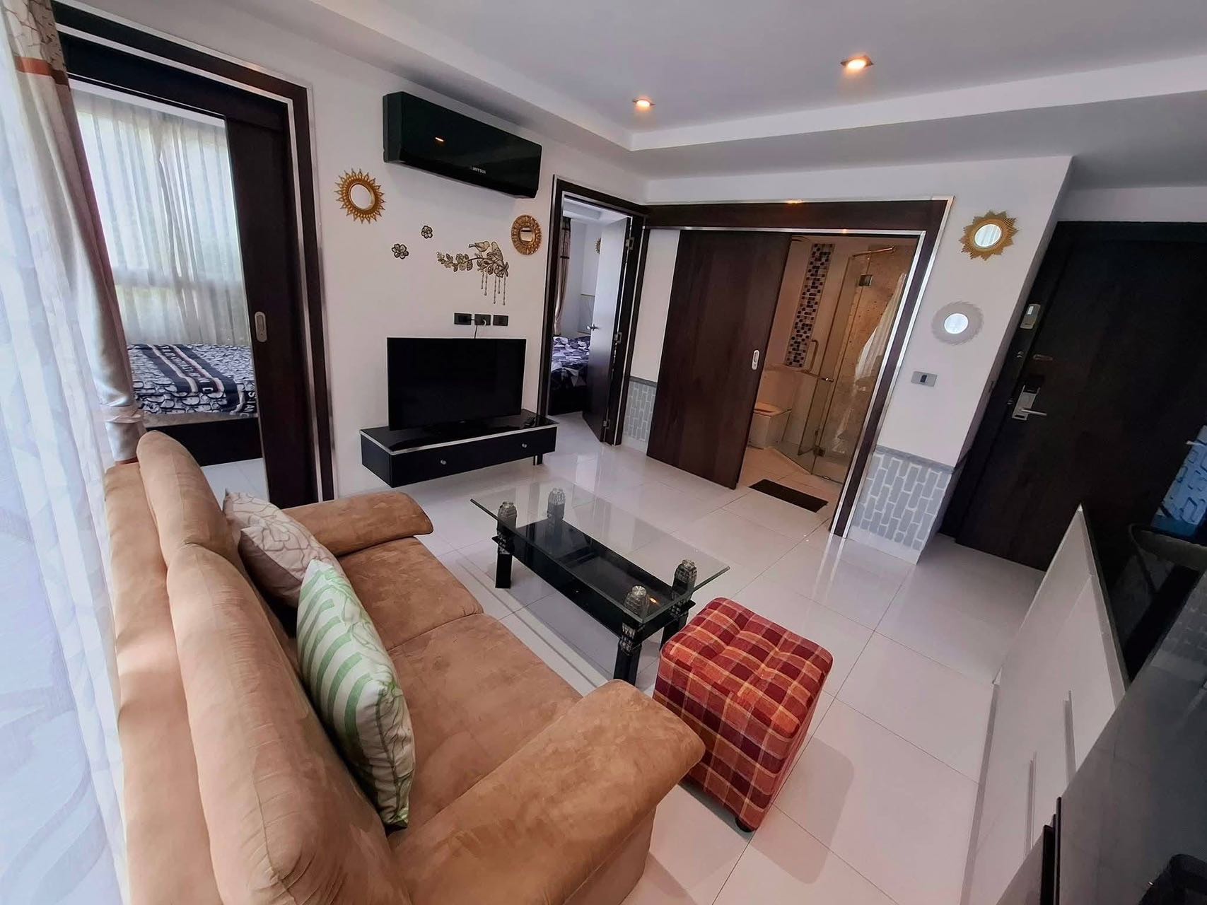 宁静公寓 (Serenity Condominium)