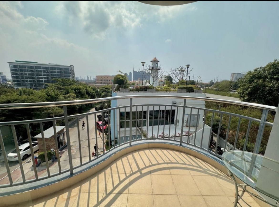 Supalai Mare Condominium