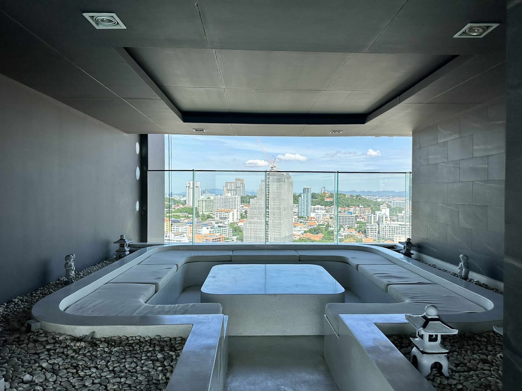 The Panora 豪华公寓