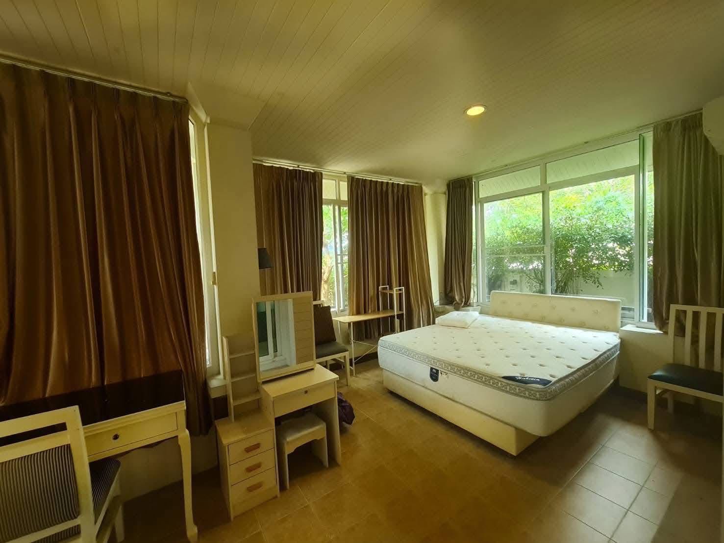 Central Park Hillside Pattaya 独栋别墅