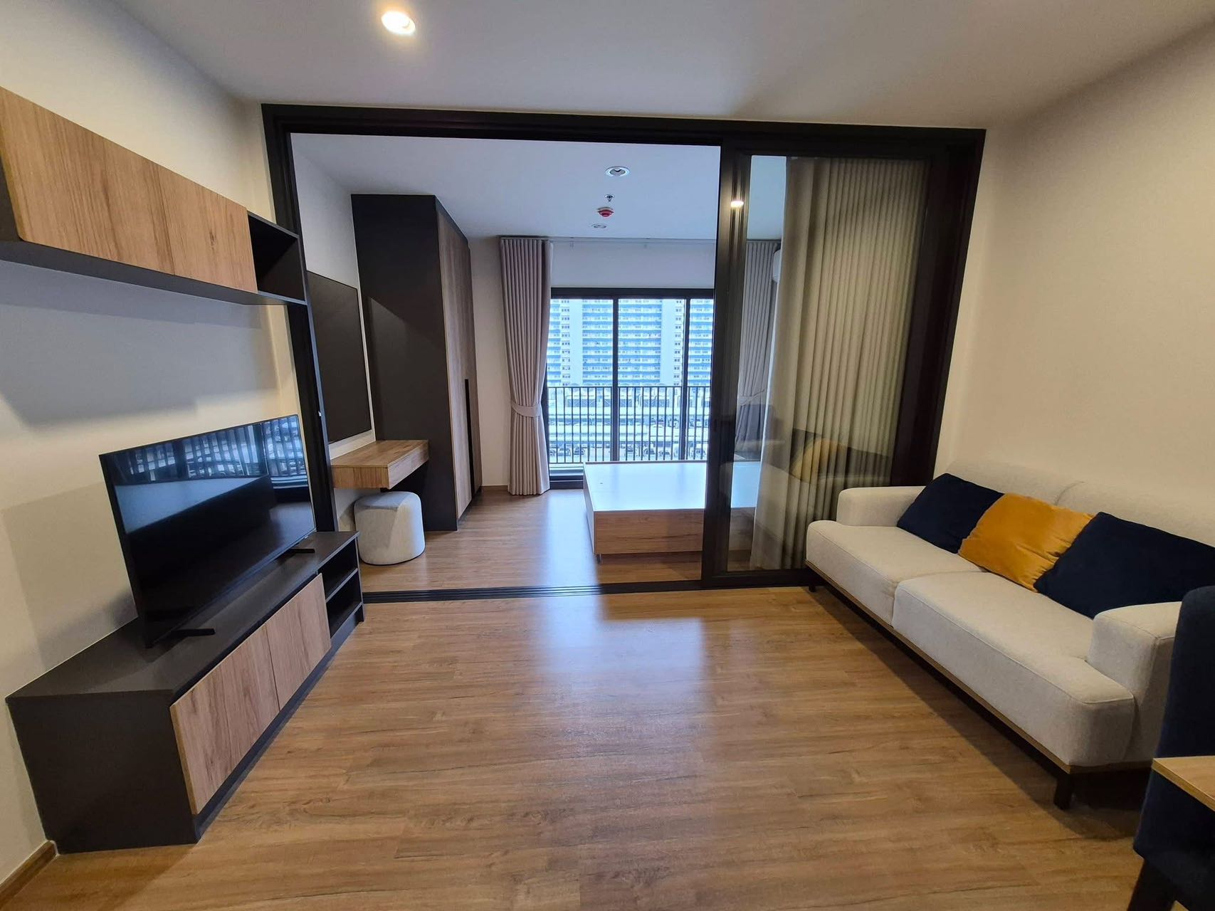 The Line Vibe Phaholyothin