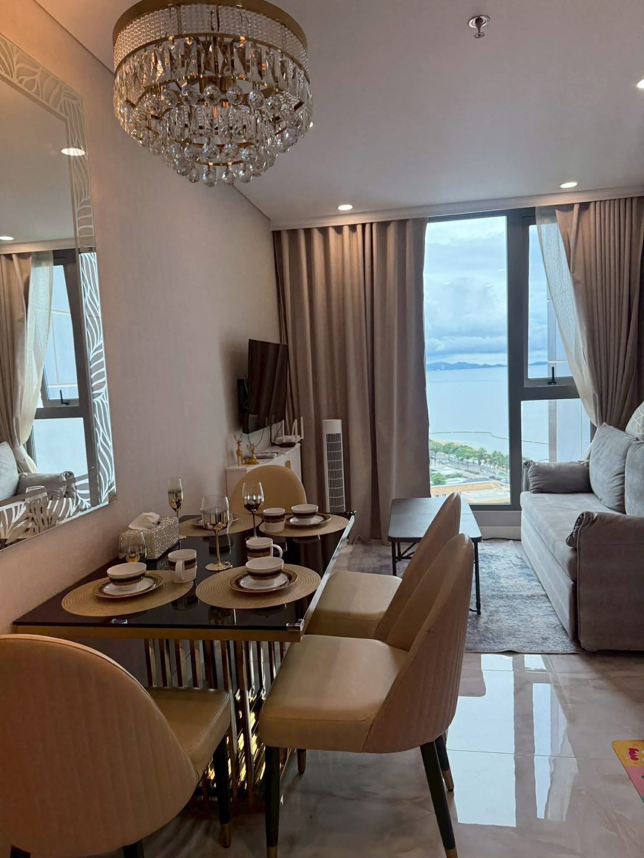 乔木提恩科帕卡巴纳海滩