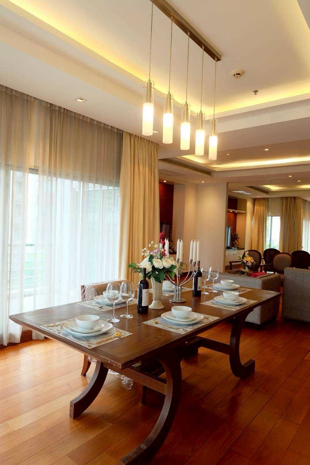 Royal Residence Park