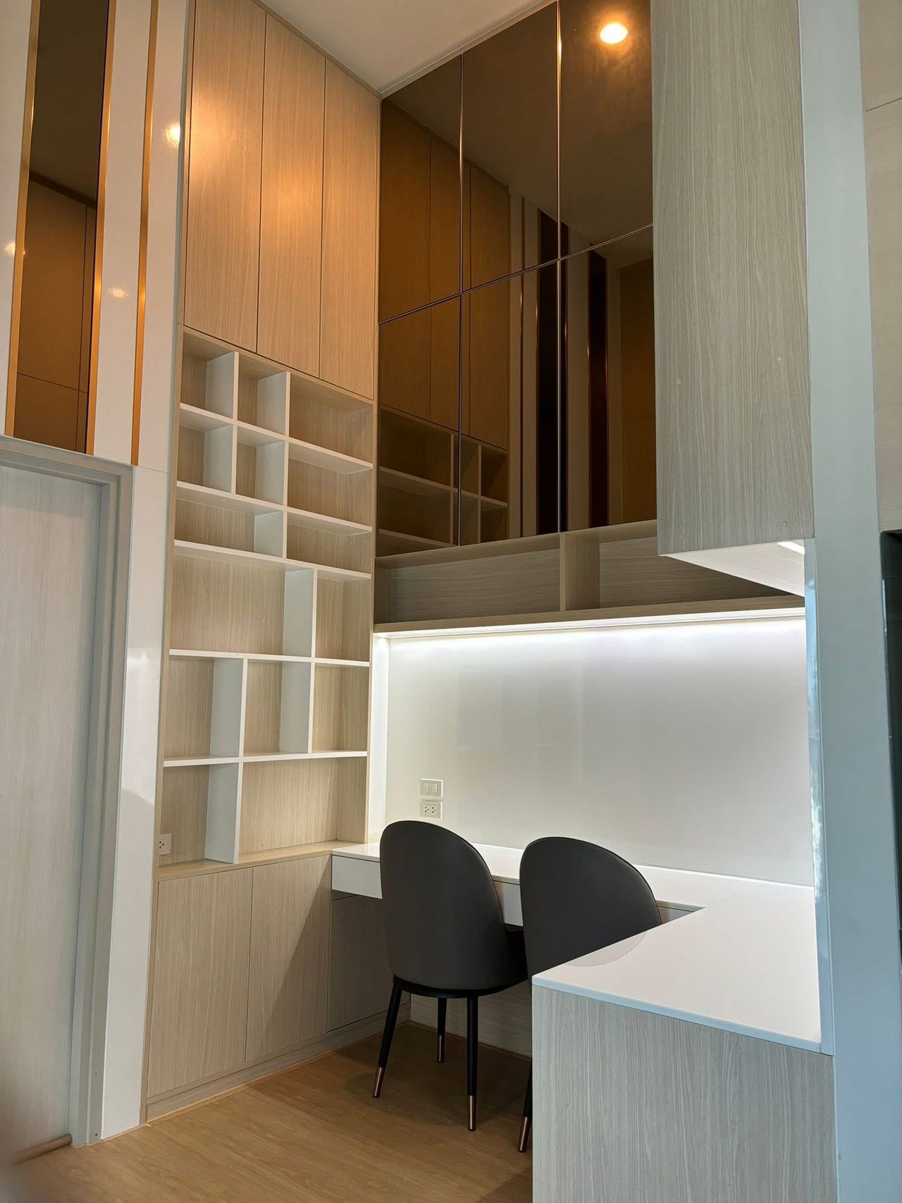 Noble Revolve Ratchada 1