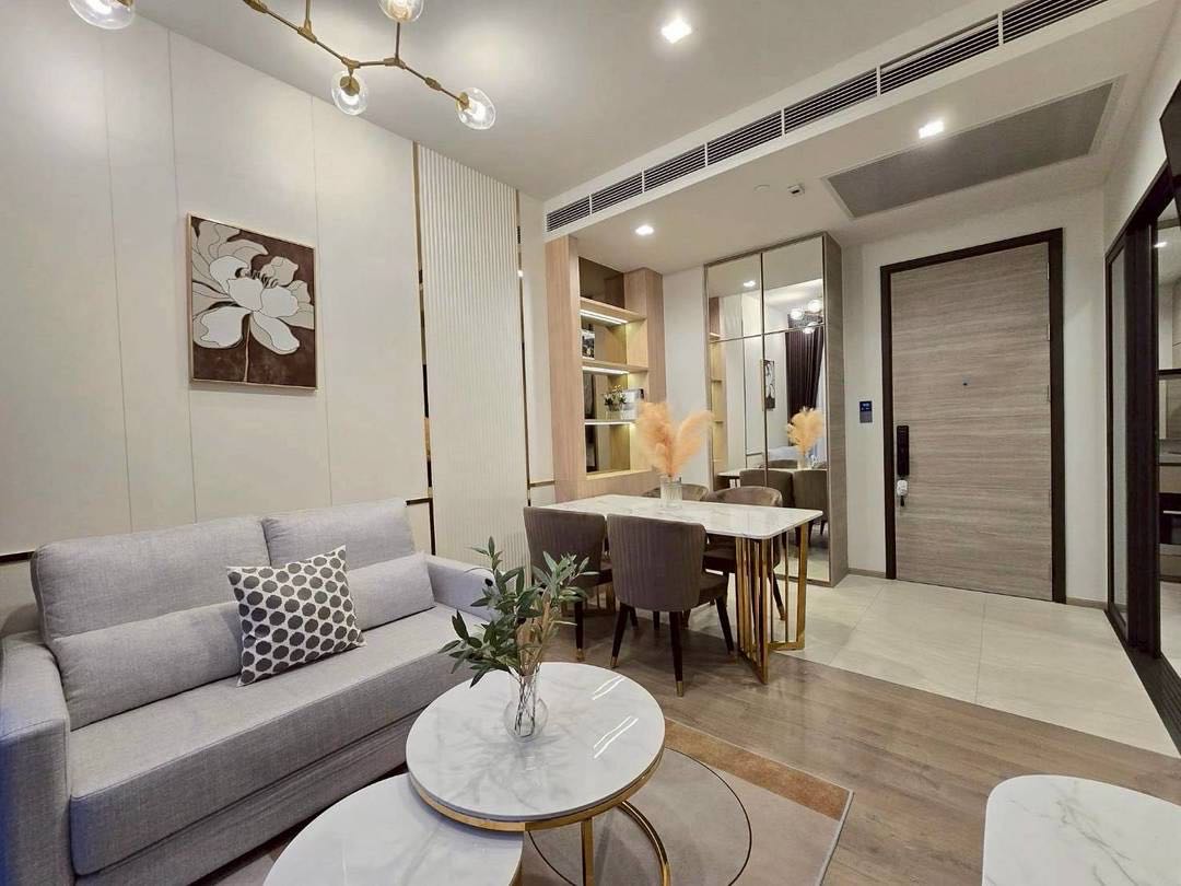 The Crest Park Residences