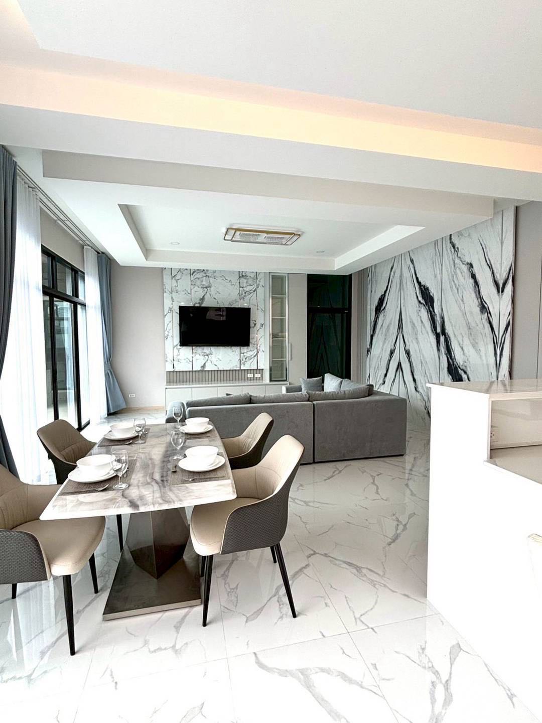 玛普拉占湖附近泳池别墅出租