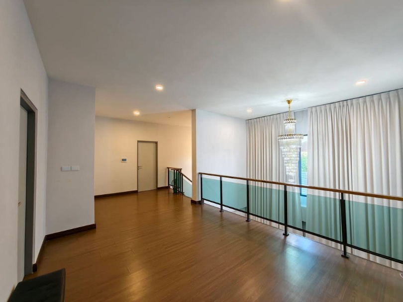 The city Sukhumvit Onnut 独栋别墅