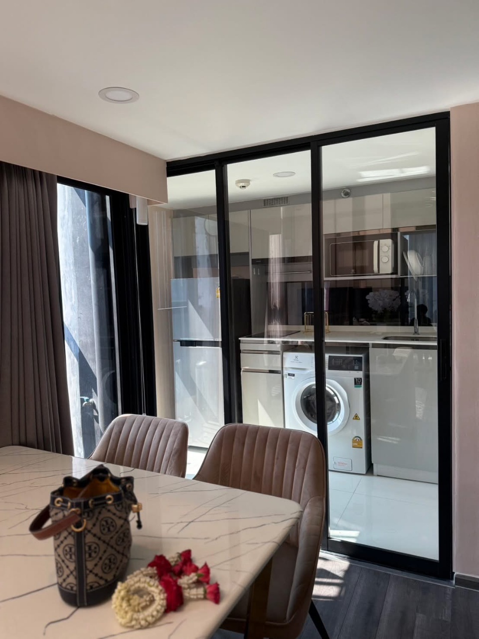 knightsbridge Space Rama 9 复试