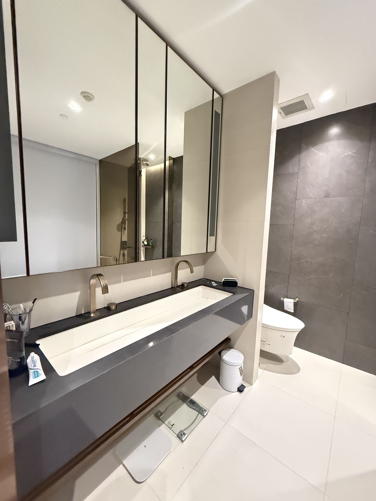 The Estelle Phrom Phong