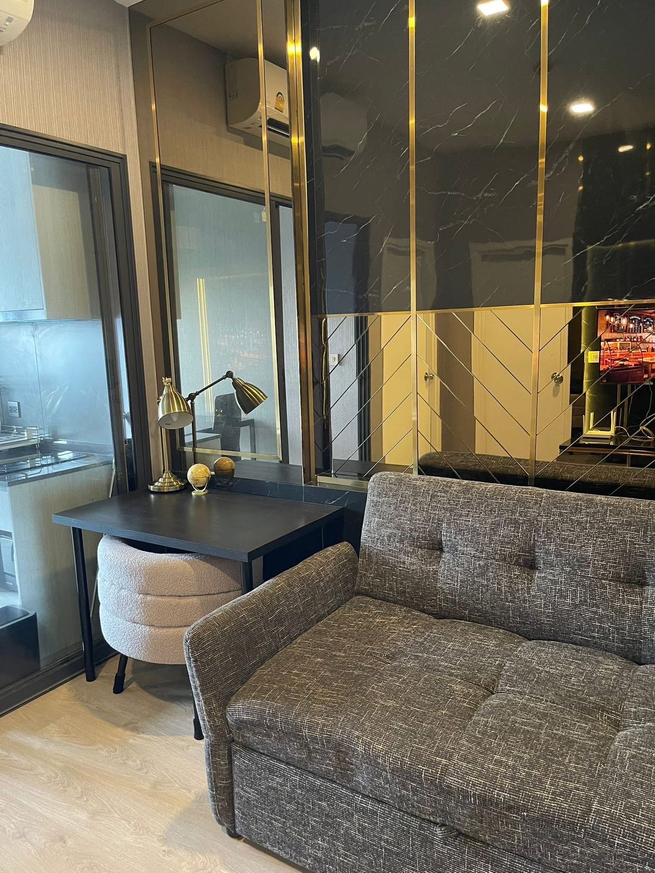 The Tree Pattanakarn Ekkamai