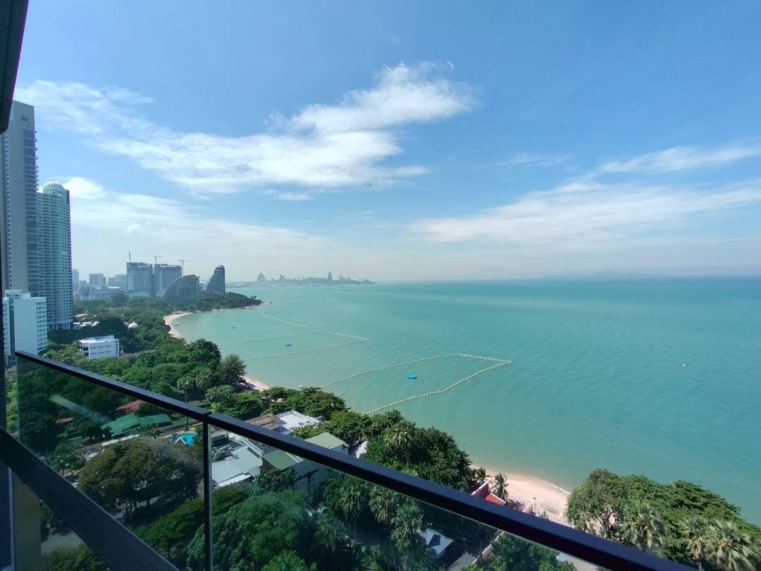 Arom Wongamat Pattaya