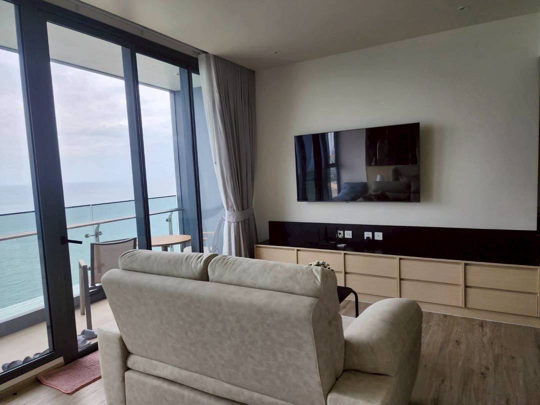 Arom Wongamat Pattaya