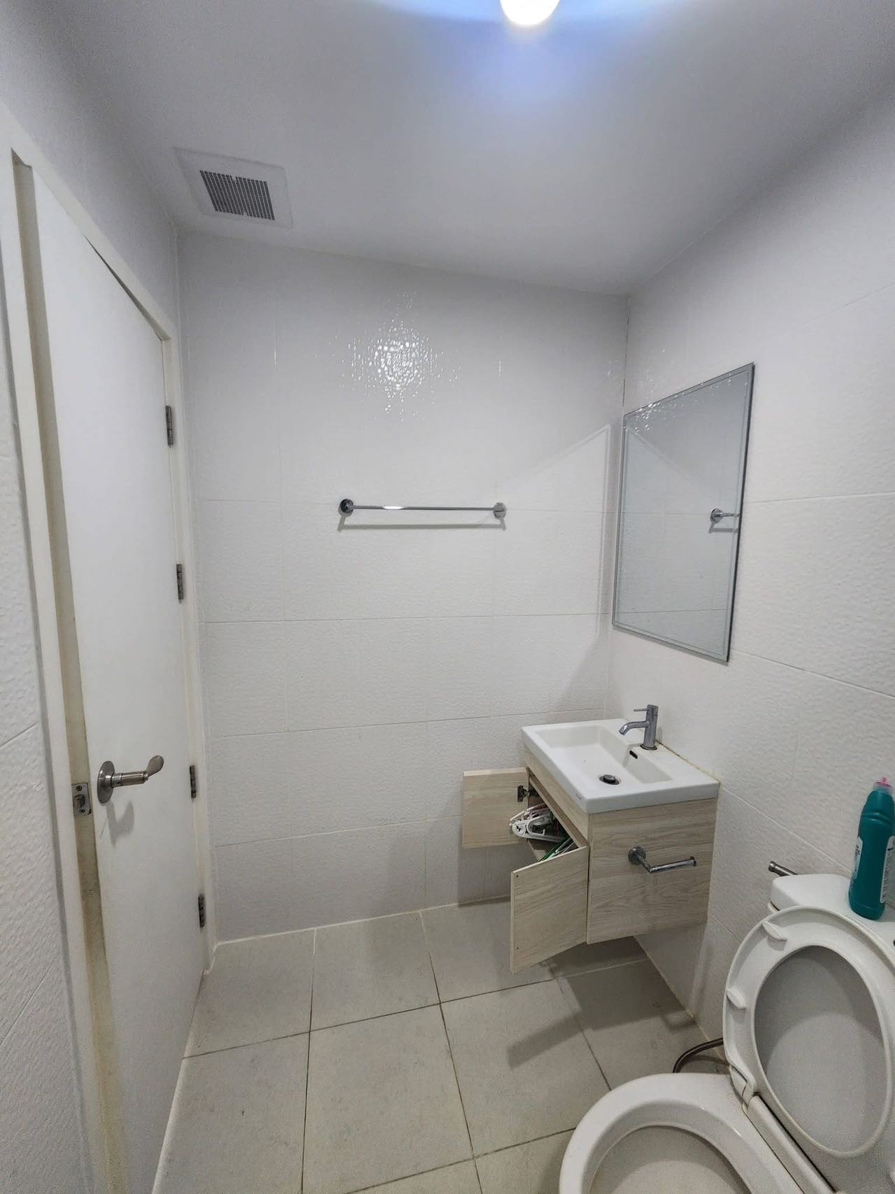 Thana Astoria Pinklao