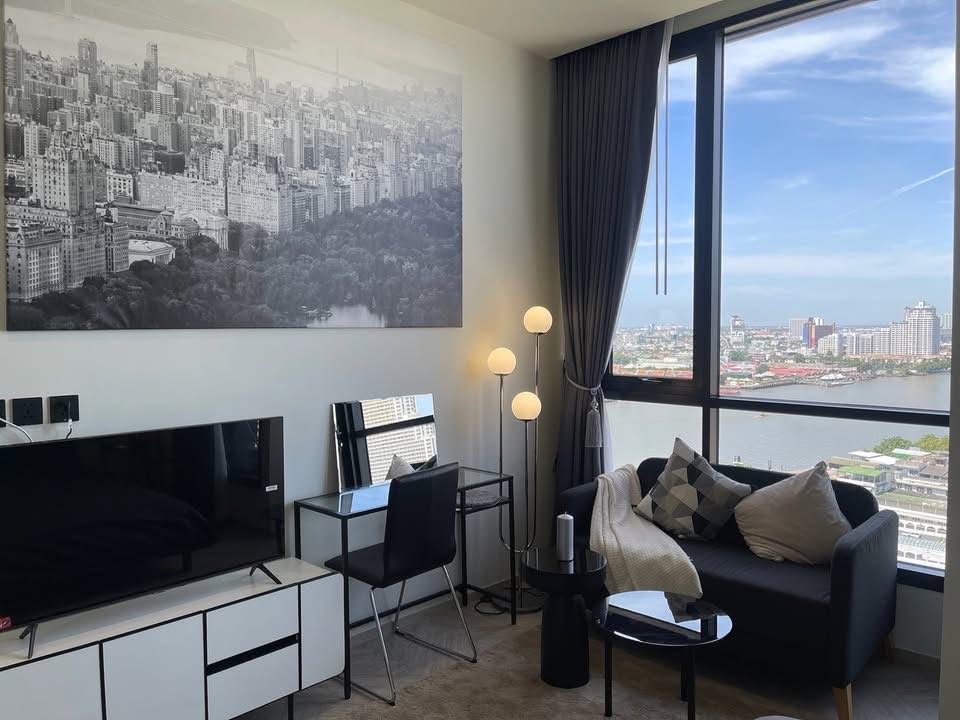 Chapter Charoennakorn Riverside