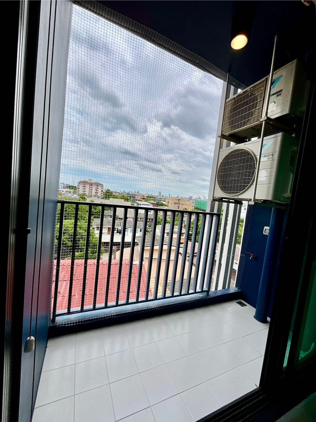 Chewathai Hallmark Chokchai 4