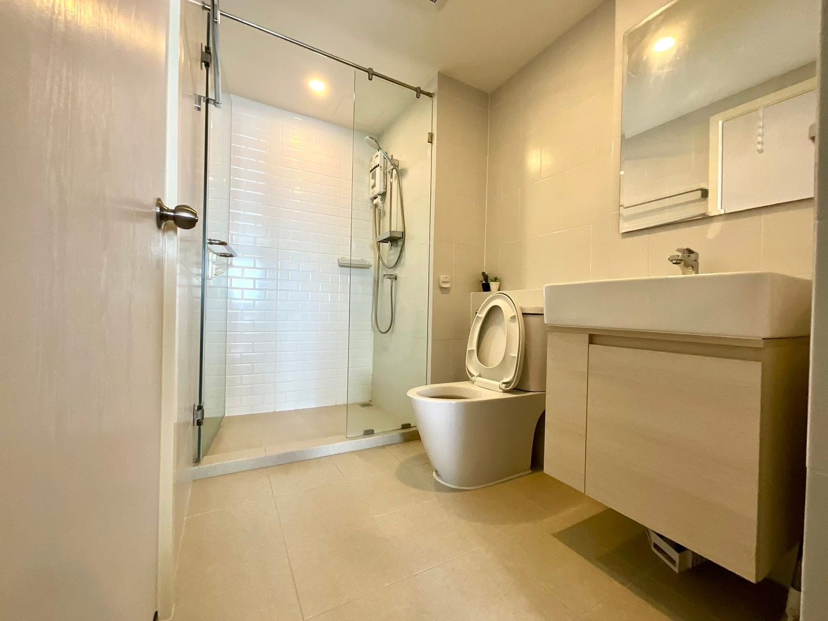 Chewathai Hallmark Chokchai 4