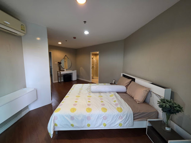 Belle Grand Rama 9