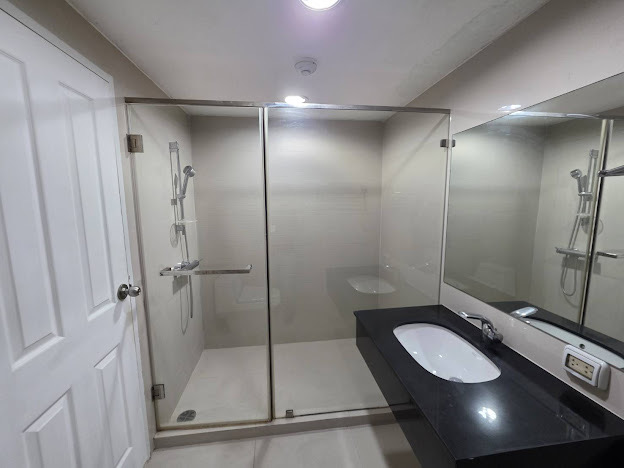 Belle Grand Rama 9