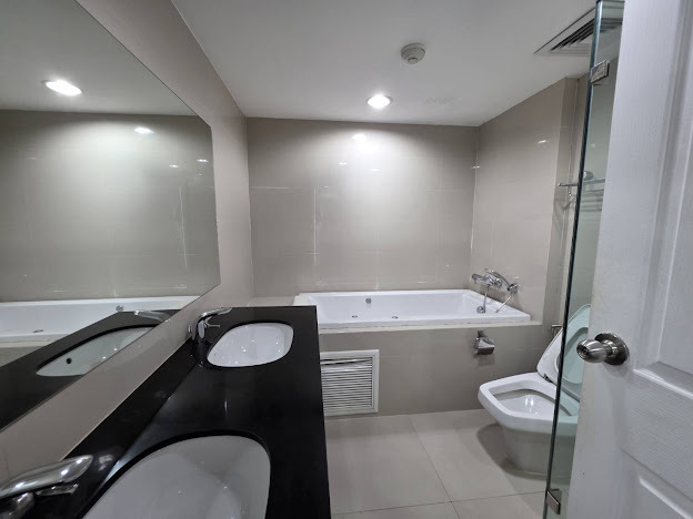 Belle Grand Rama 9