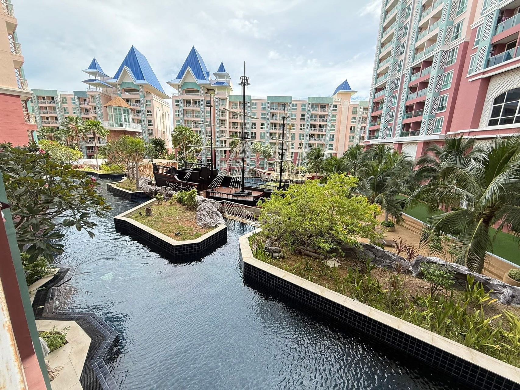 Grande Caribbean Condo