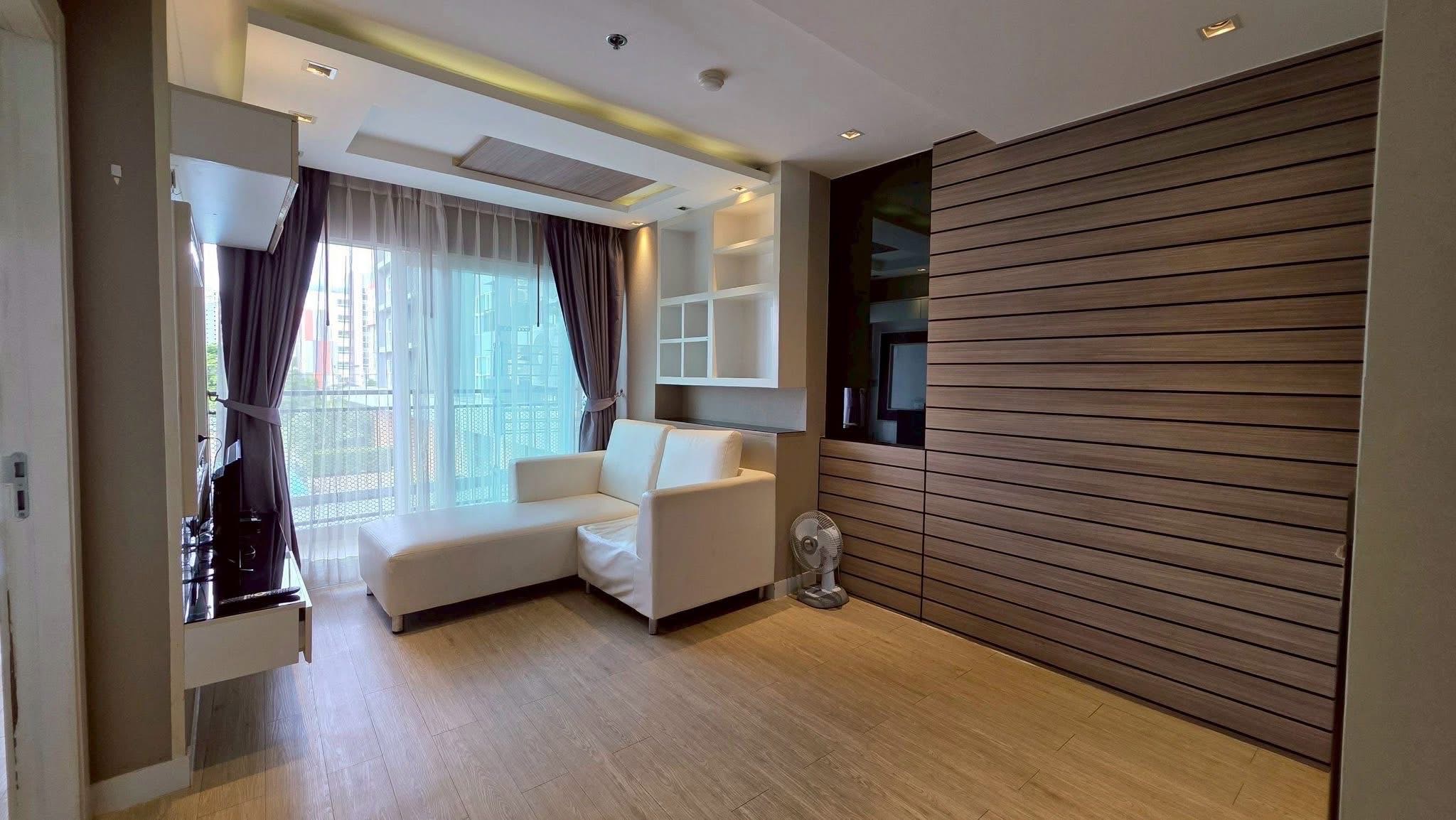 La Santier Condominium 