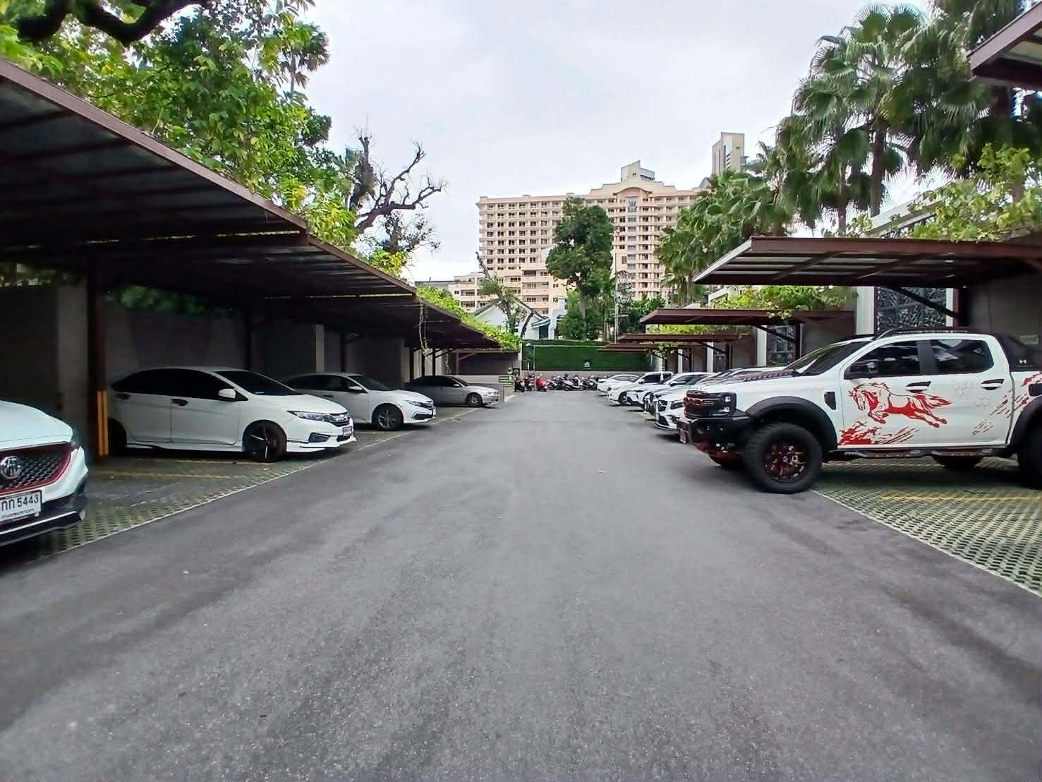 The Riviera Wongamat Beach