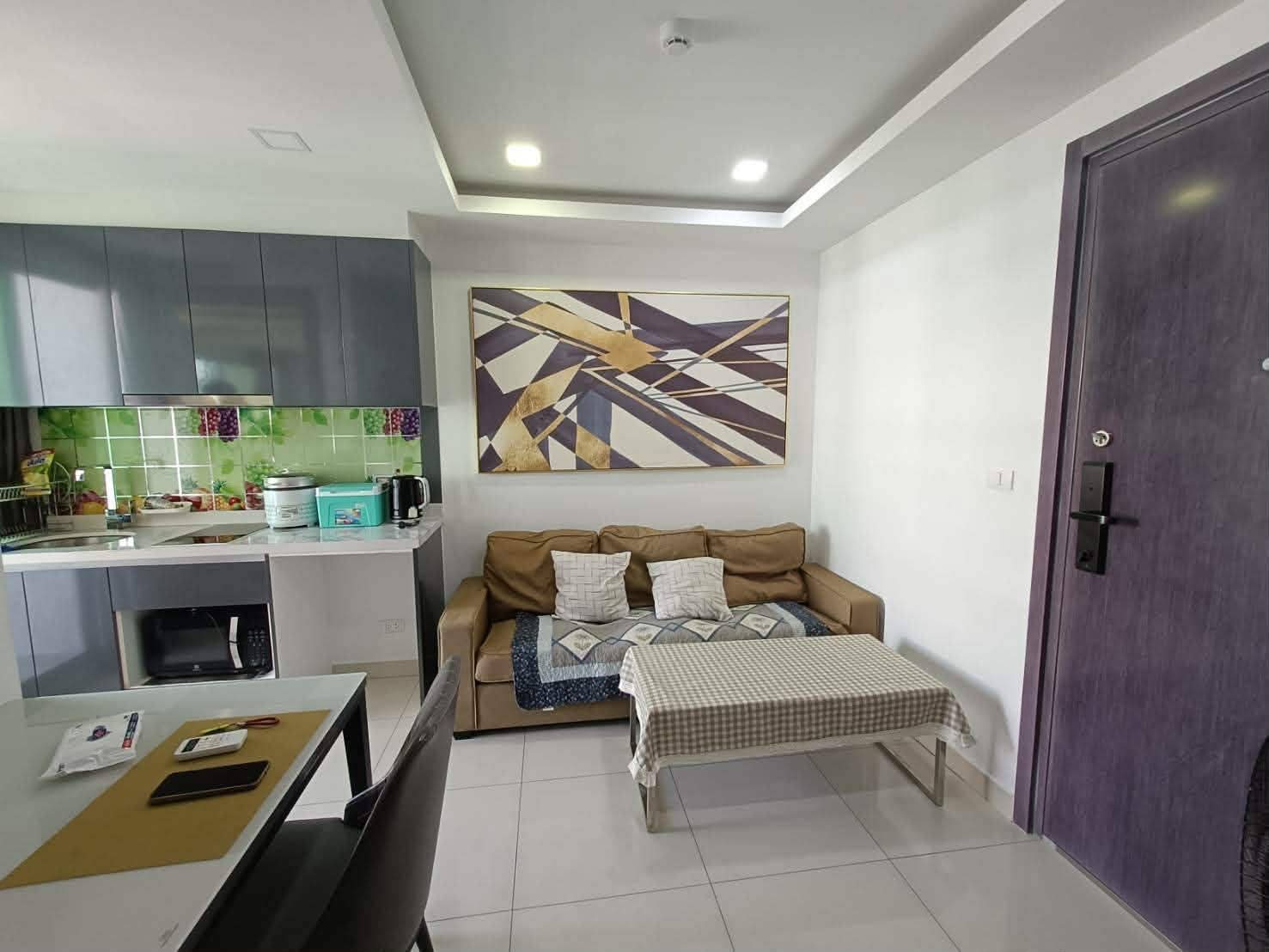 Arcadia Beach Continental