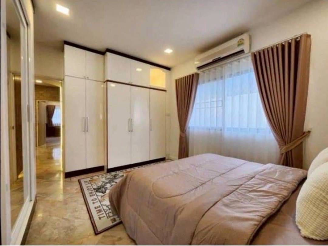 Soi Noen Phlab Wan