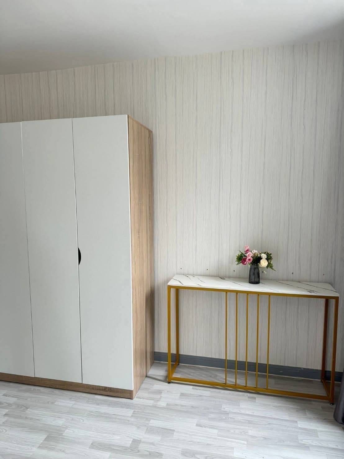 Chateau Dale Residence