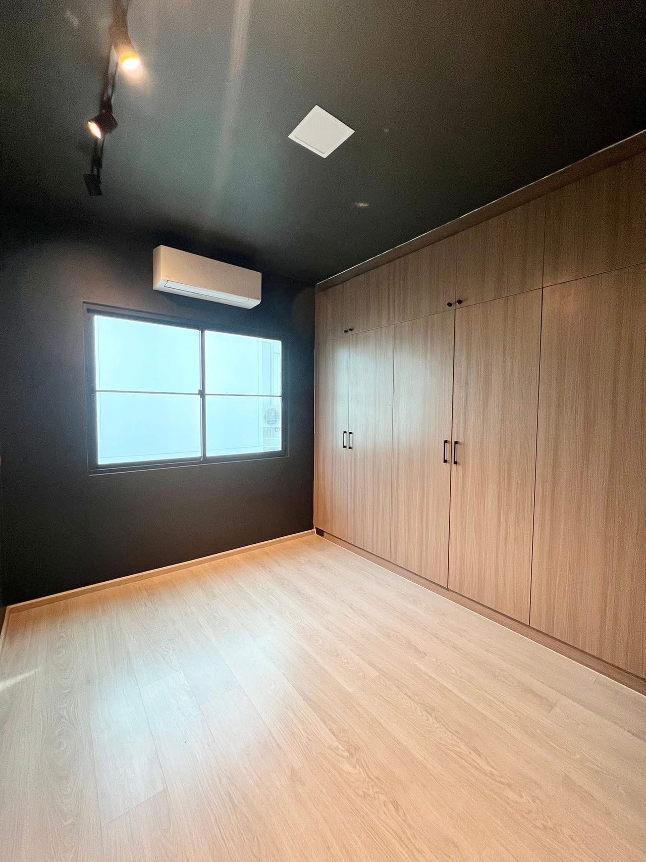 Villaggio 3 Village Srinakarin-Bangna