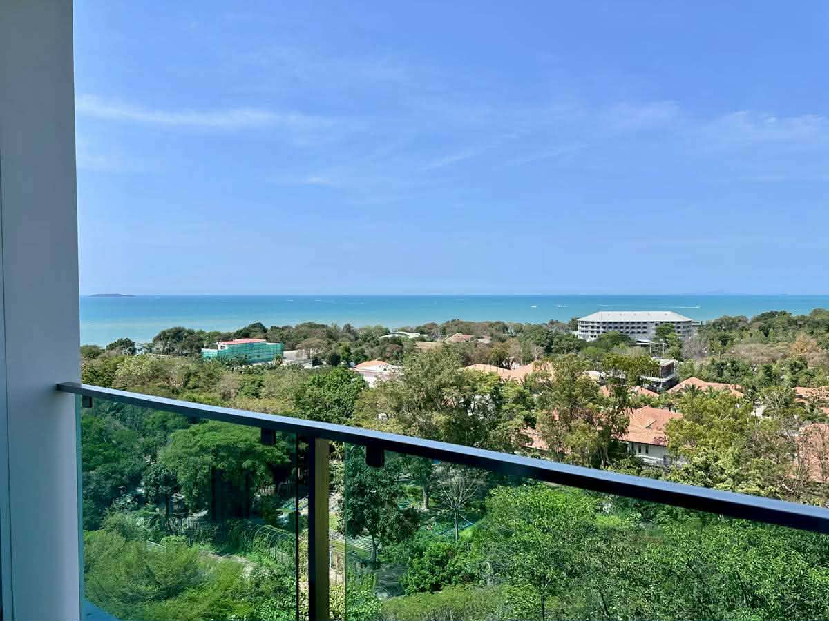 One Tower Phratamnak