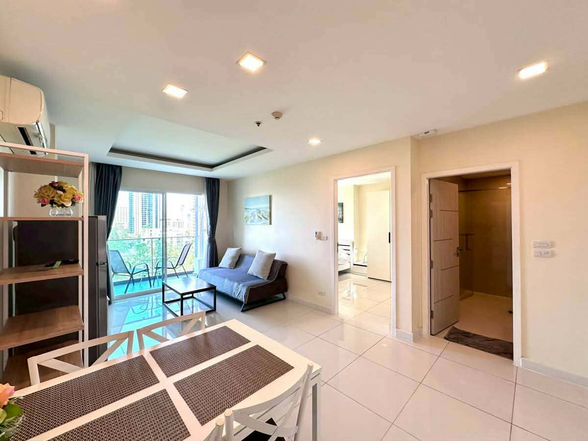 One Tower Phratamnak