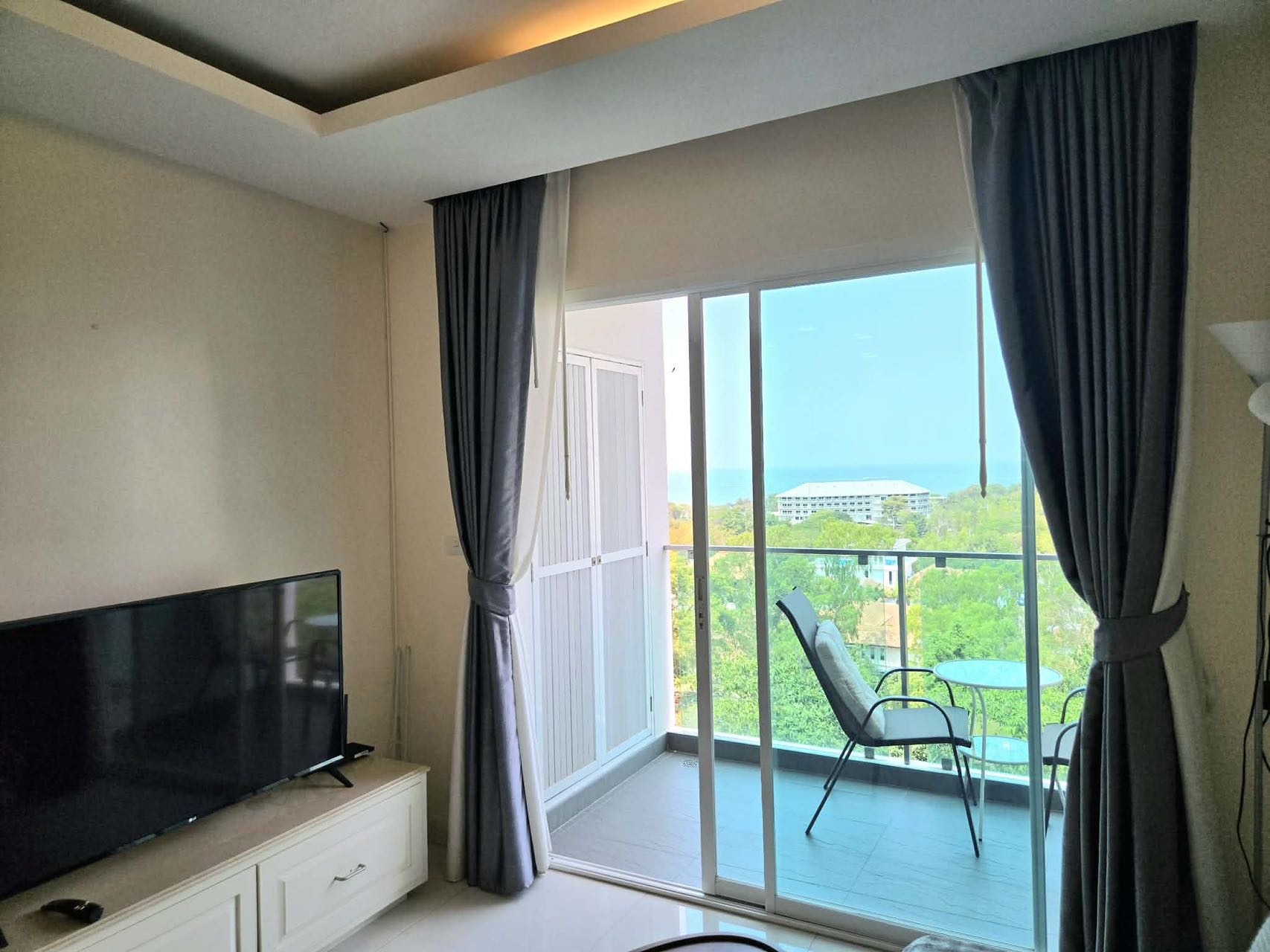 One Tower Phratamnak