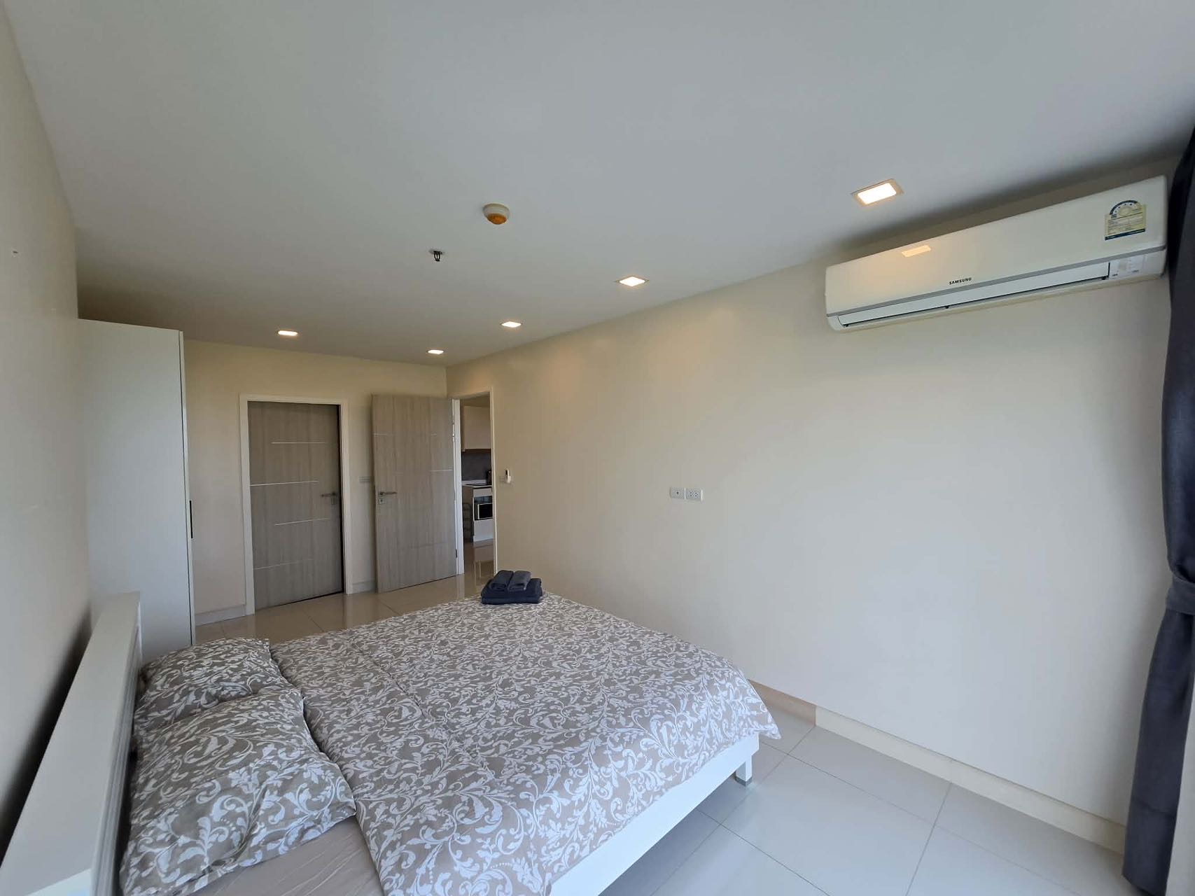 One Tower Phratamnak