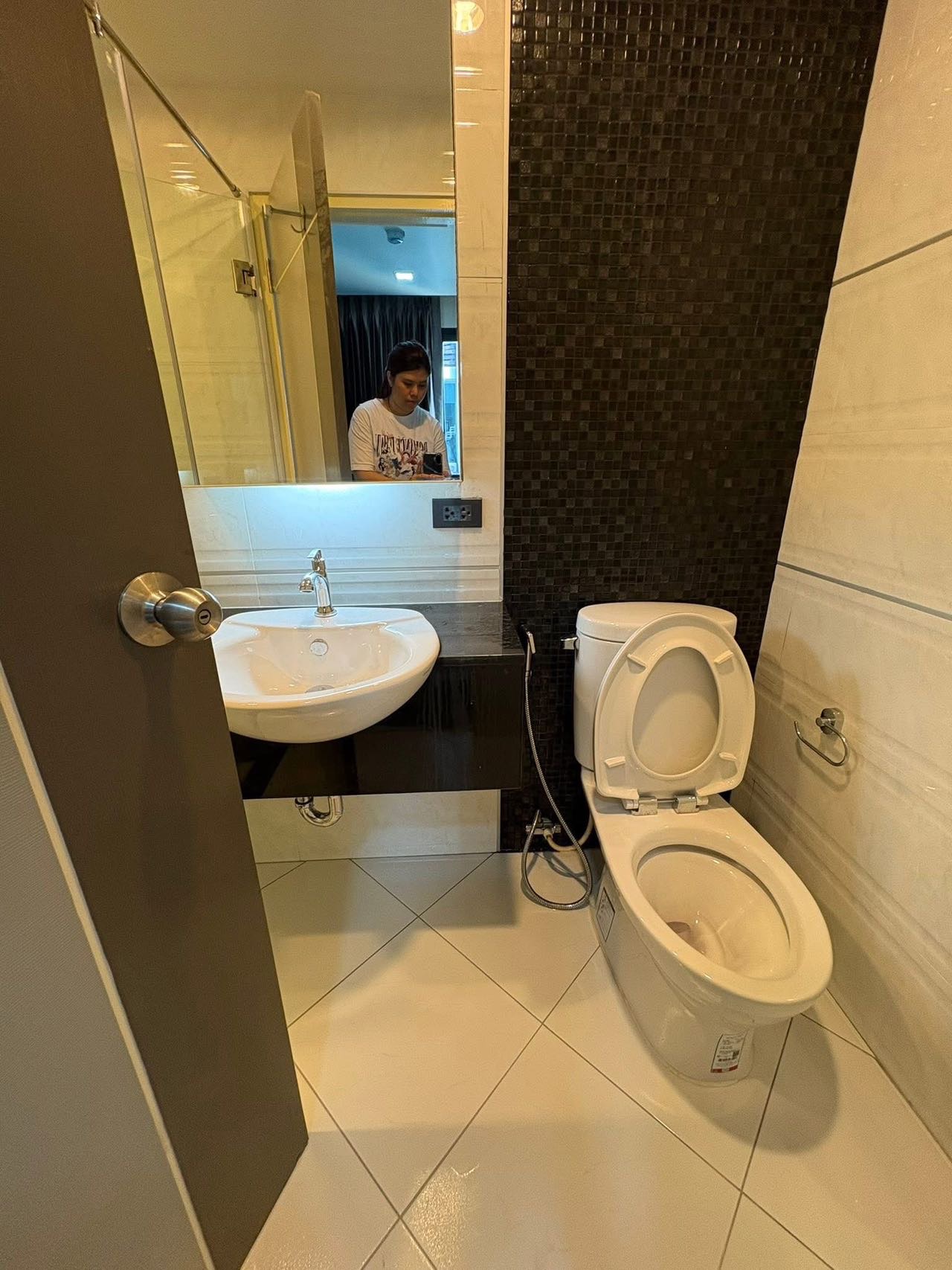 THE PRIVATE PARADISE