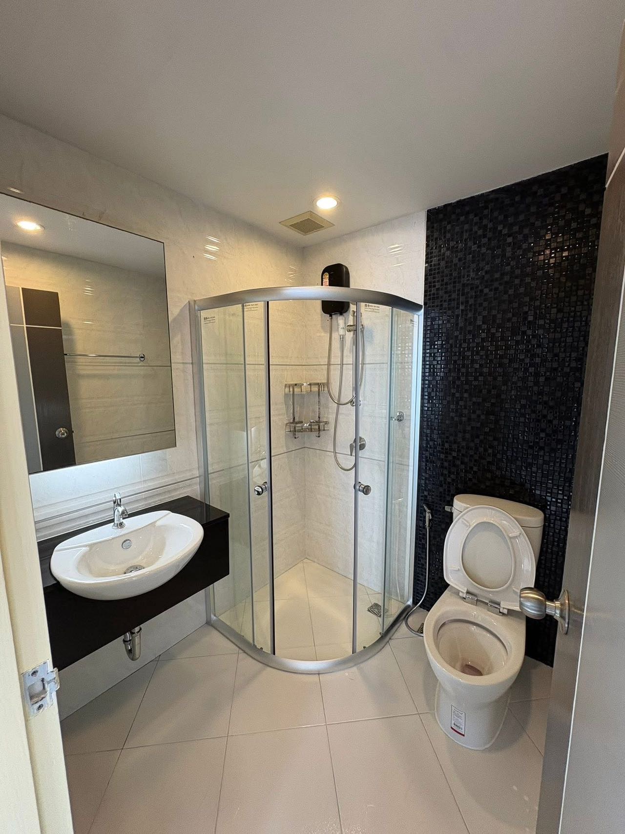 THE PRIVATE PARADISE