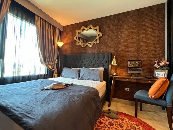 Life Asoke Petchaburi