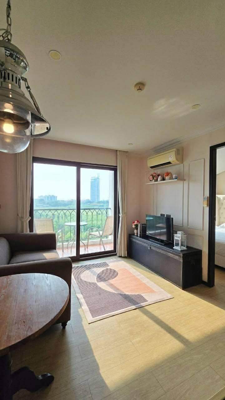 Venetian Signature Condo Resort