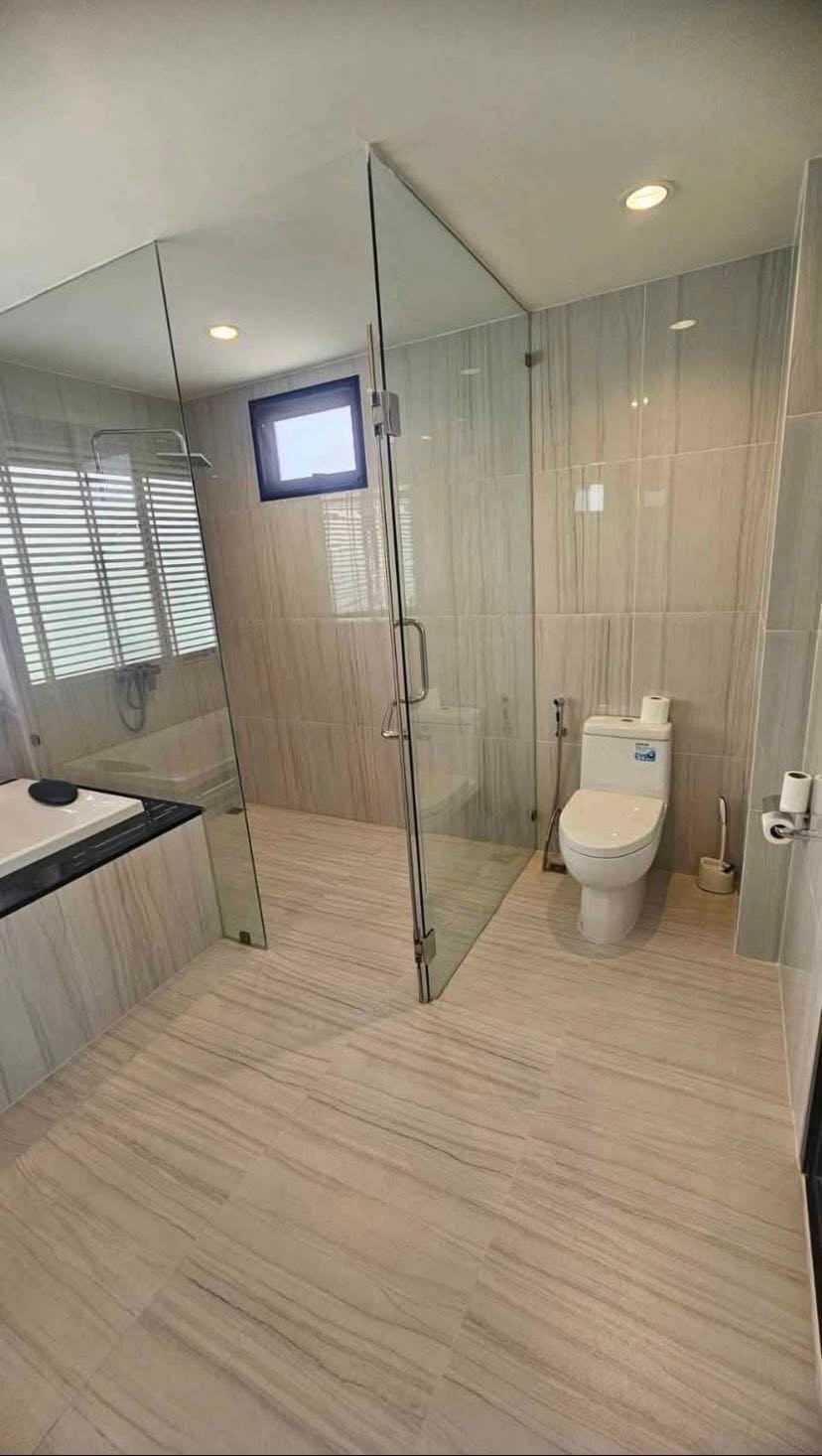 Chaiyaphon Wittaya - Motorway 