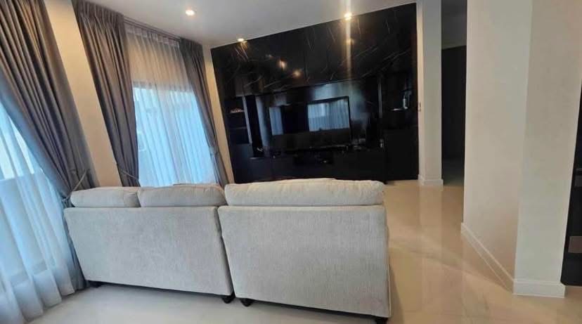 Chaiyaphon Wittaya - Motorway 