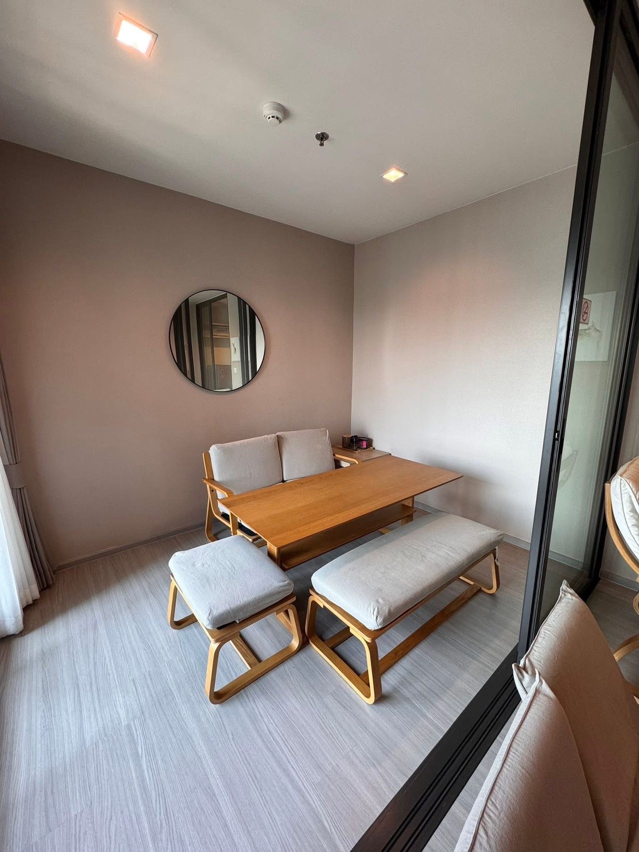 Life Sathon Sierra