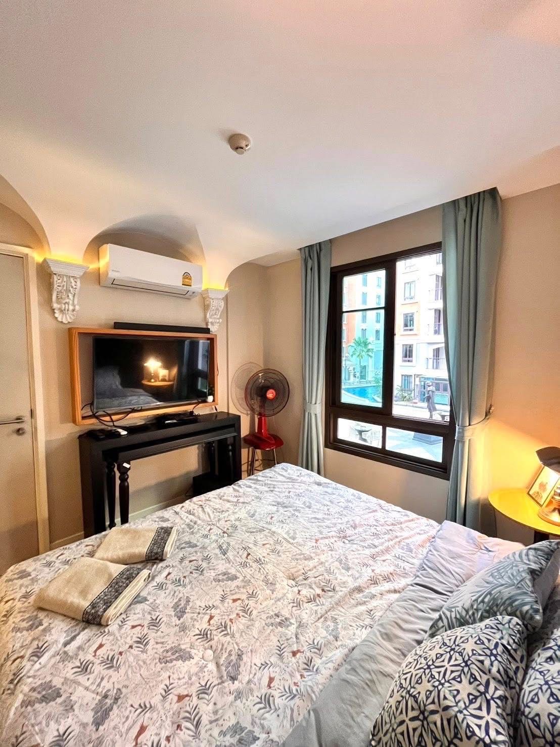 Espana Condo Resort 