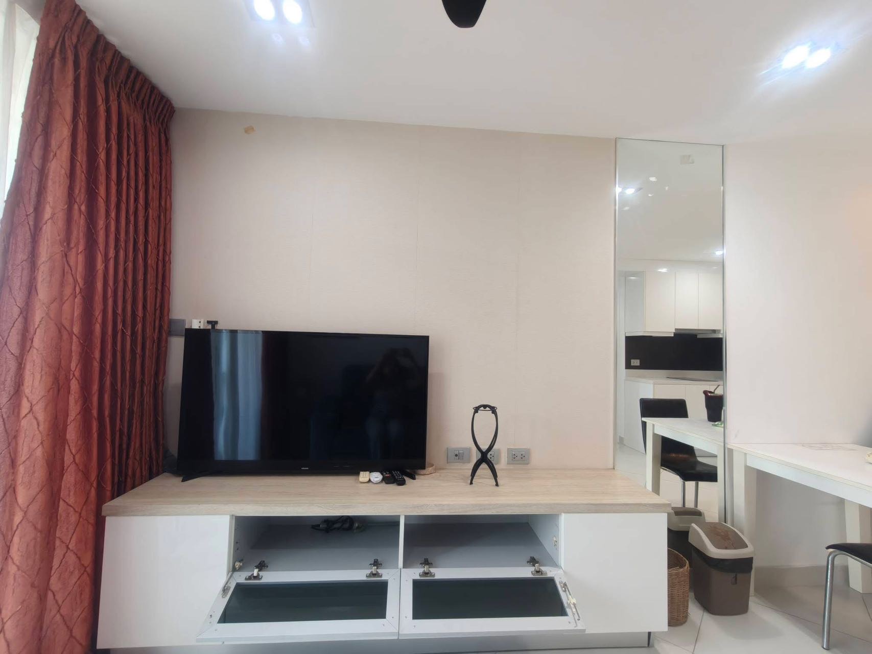 The View Cozy Beach Residence